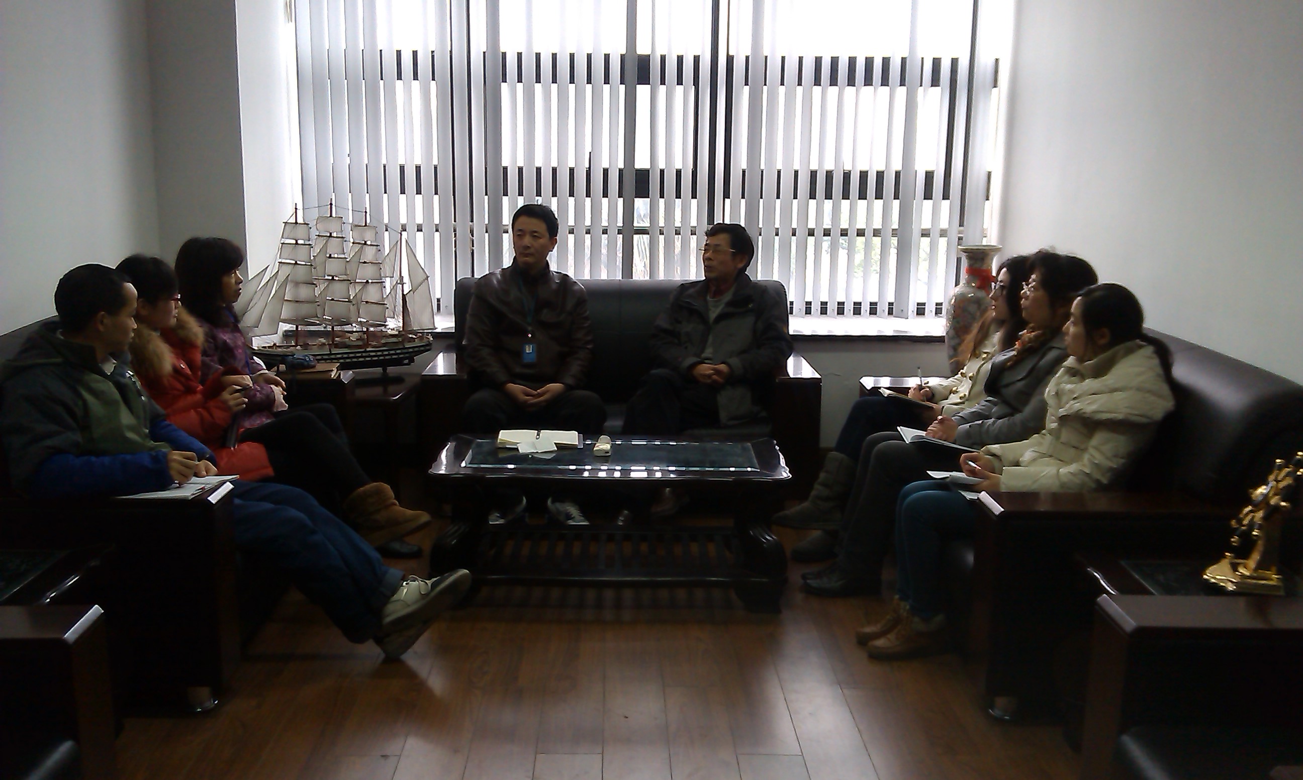 纺织系老师关注两会