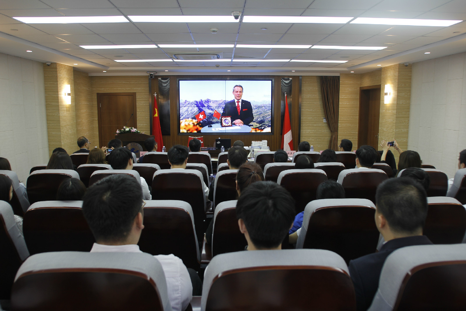 微信图片_20180524131019.jpg 微信图片_20180524131019.jpg
