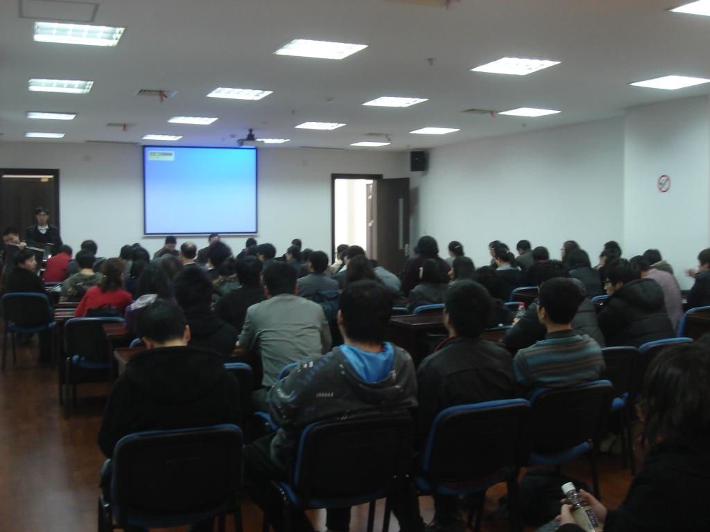材料工程学院召开预备党员座谈会